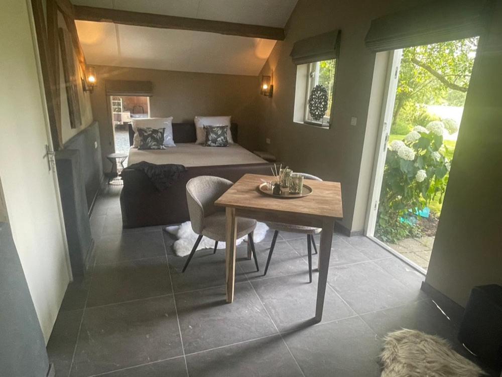 Bed & Breakfast+ De Kooimolen Dreumel Exterior photo